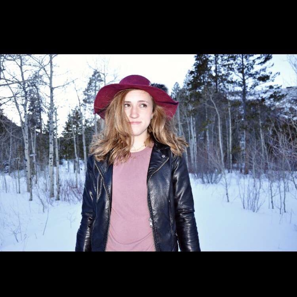 Meet your Posher, Ella